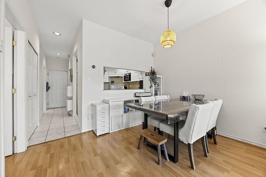 104 177 W 5th Street North Vancouver, BC - 8