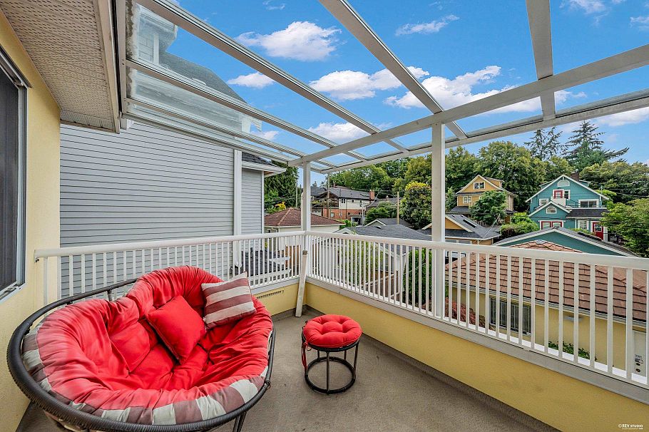2030 E 2nd Avenue Vancouver, BC - 30