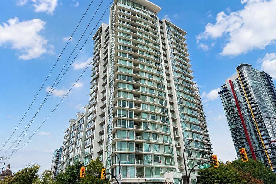 505 161 W Georgia Street Vancouver, BC - 1