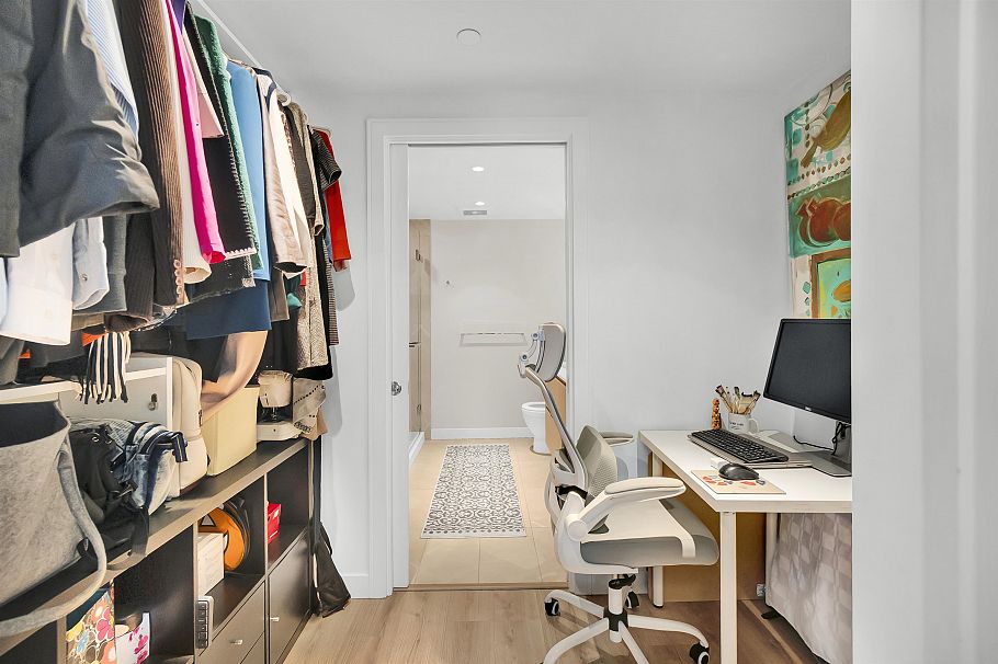 412 1500 Fern Street North Vancouver, BC - 19