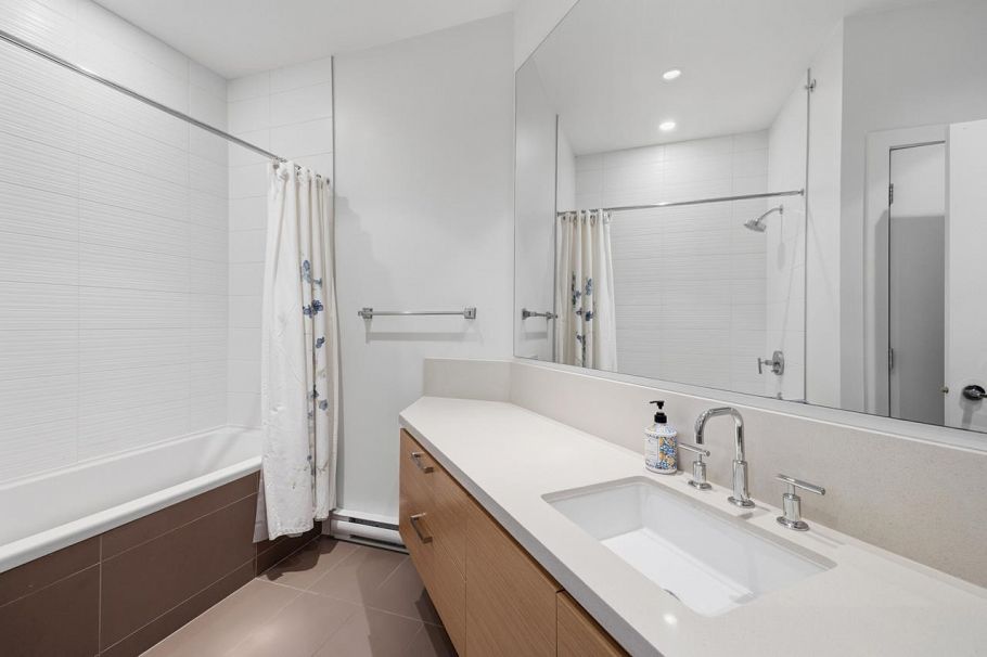 506 3606 Aldercrest Drive North Vancouver, BC - 21