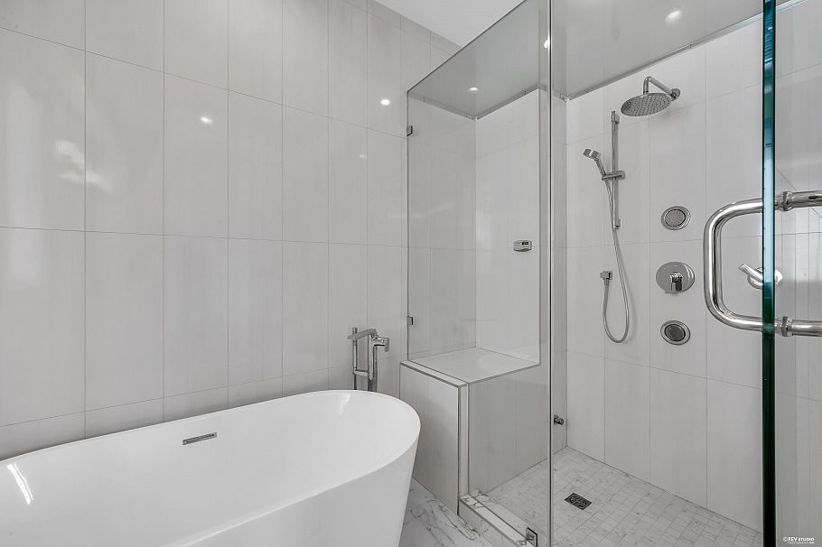 3581 W 32nd Avenue Vancouver, BC - 29
