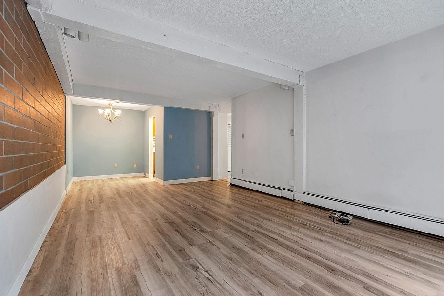 108 1535 Nelson Street Vancouver, BC - 14