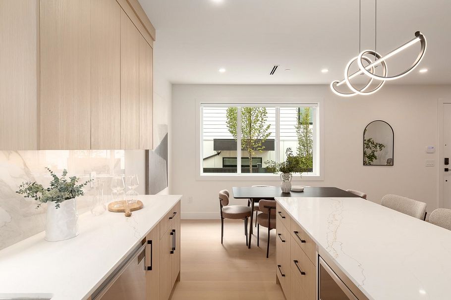 1 3633 Turner Street Vancouver, BC - 13