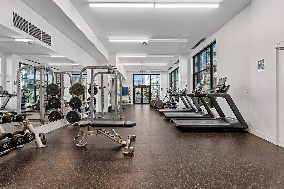 704 1401 Hunter Street North Vancouver, BC - 13