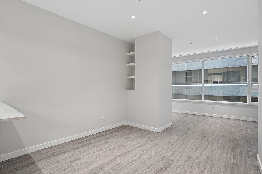 410 1177 Hornby Street Vancouver, BC - 4