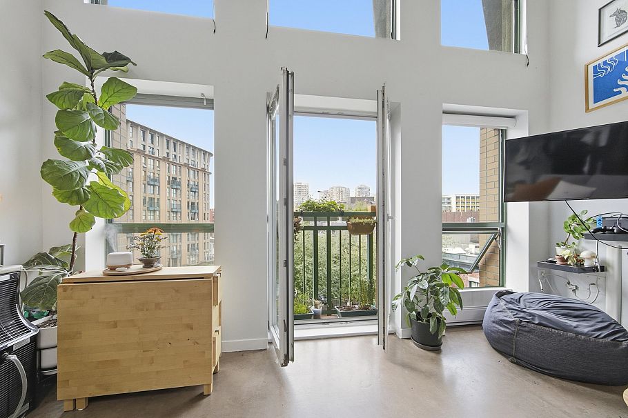 504 1 E Cordova Street Vancouver, BC - 6