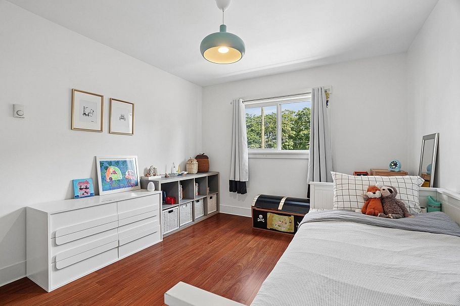 3349 W 14th Avenue Vancouver, BC - 25