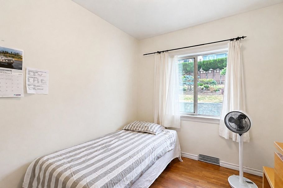 2965 E 8th Avenue Vancouver, BC - 21