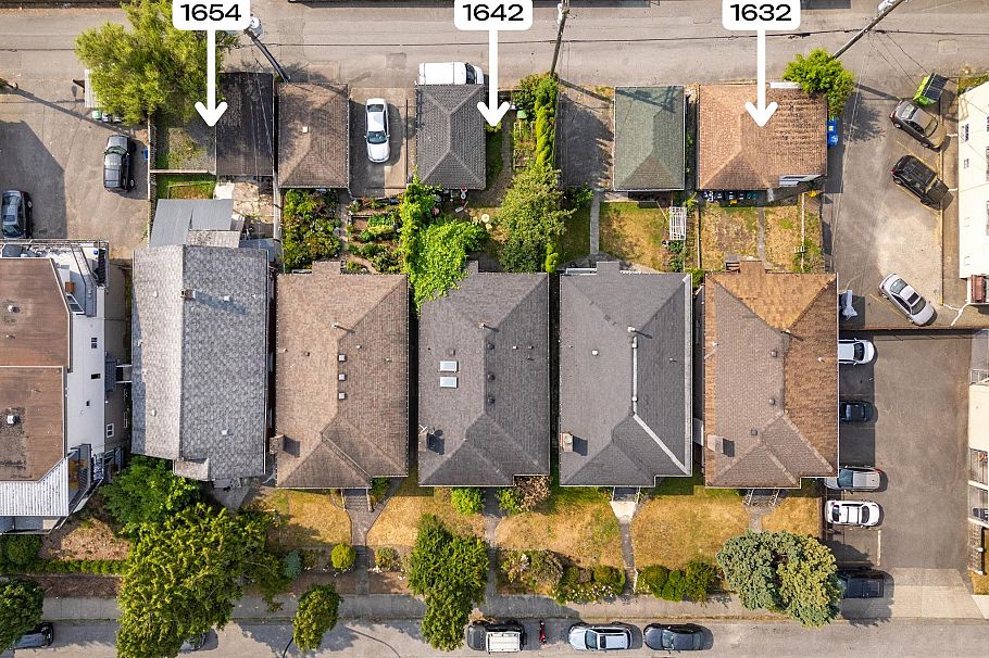 1654 E Pender Street Vancouver, BC - 2