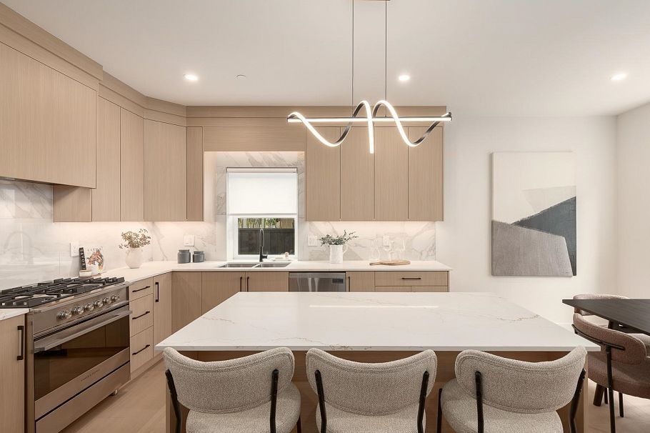 1 3633 Turner Street Vancouver, BC - 15