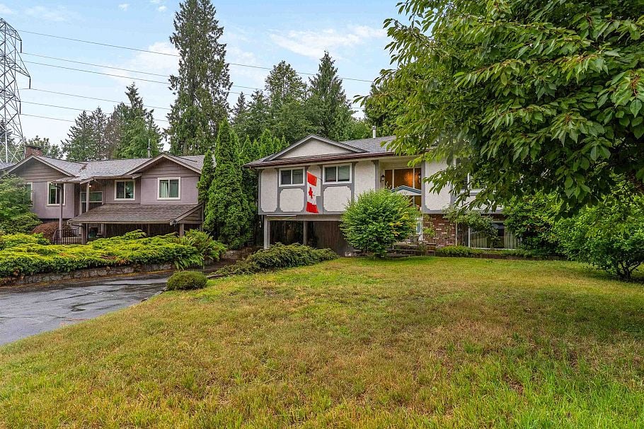 2599 Masefield Road North Vancouver, BC - 26