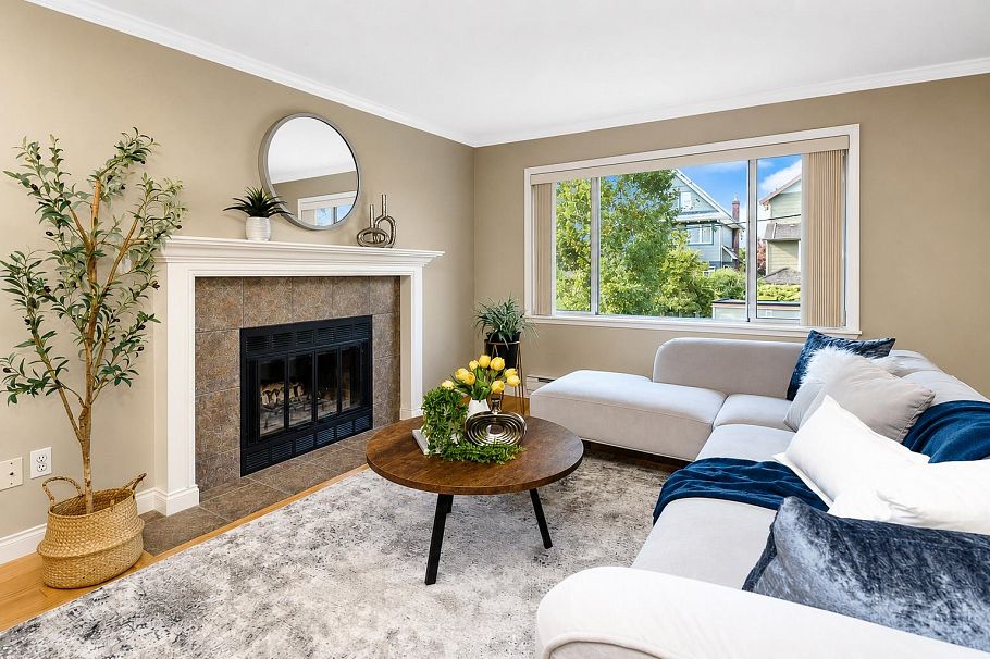 1921 Creelman Avenue Vancouver, BC - 2