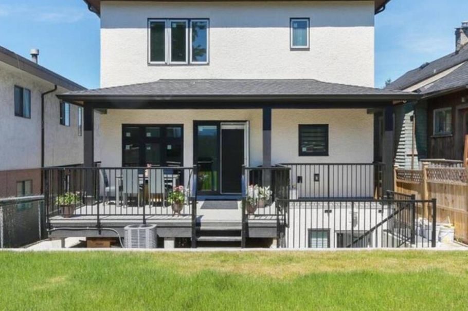 4666 Earles Street Vancouver, BC - 2