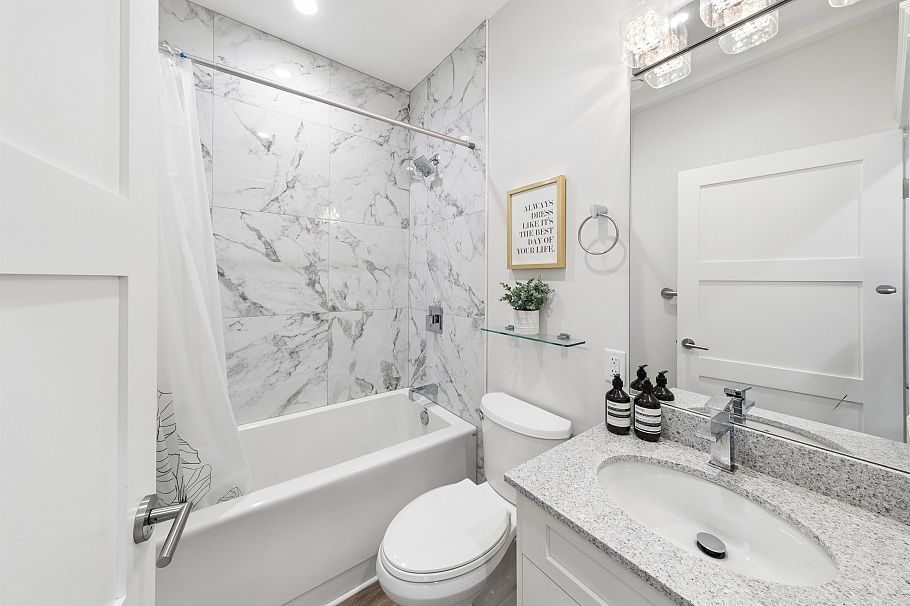 2753 Alma Street Vancouver, BC - 25