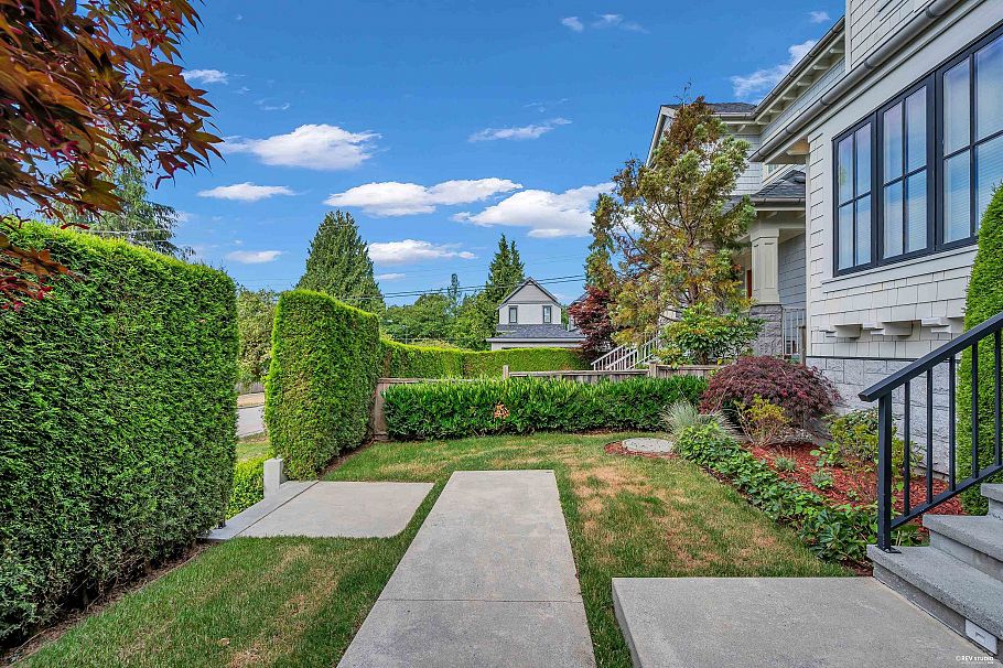 3581 W 32nd Avenue Vancouver, BC - 6