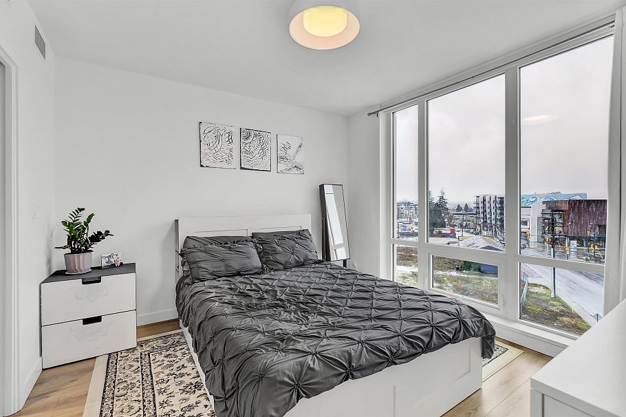 412 1500 Fern Street North Vancouver, BC - 16