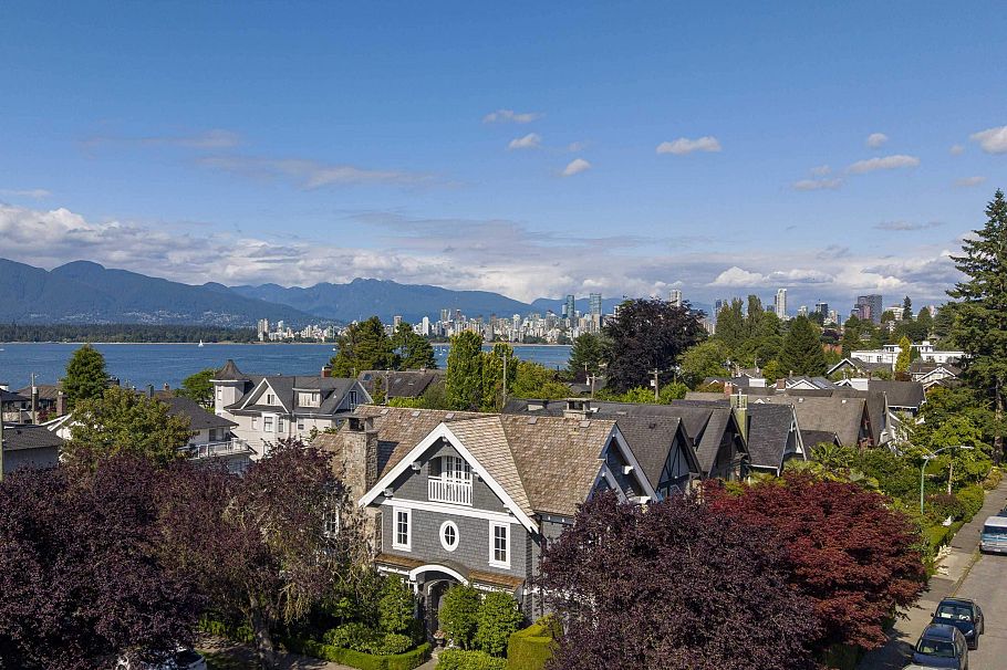 1788 Musqueamview Street Vancouver, BC - 28