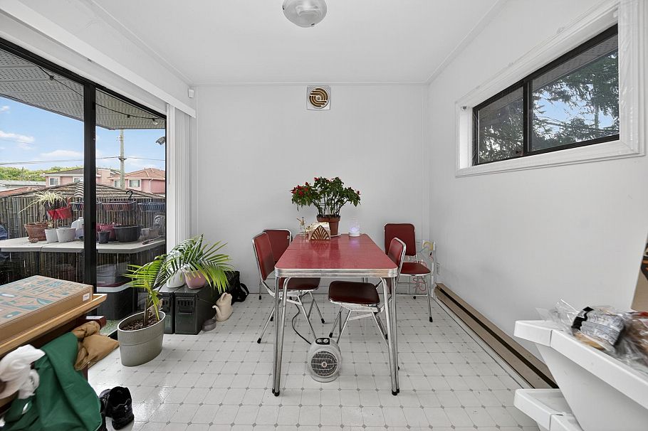 2112 E 46th Avenue Vancouver, BC - 7
