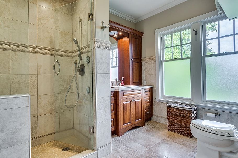 1375 W King Edward Avenue Vancouver, BC - 22