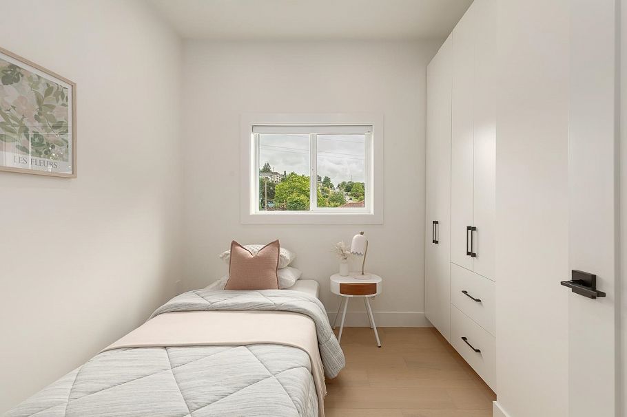 1 3633 Turner Street Vancouver, BC - 18