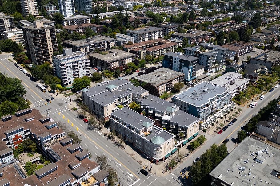 323 332 Lonsdale Avenue North Vancouver, BC - 36