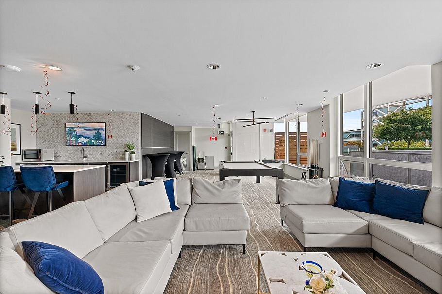 1406 118 Carrie Cates Court North Vancouver, BC - 20
