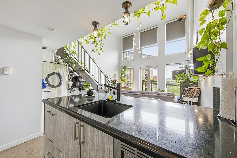 504 1 E Cordova Street Vancouver, BC - 11