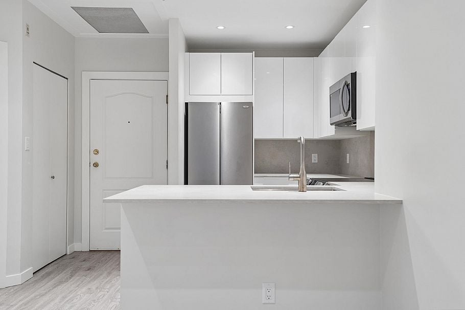 410 1177 Hornby Street Vancouver, BC - 5