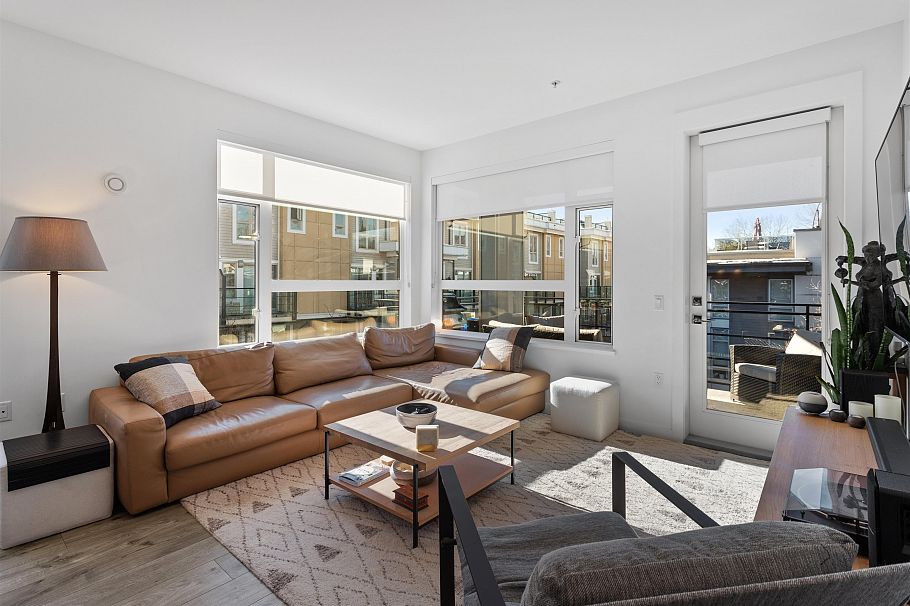 204 715 W 15th Street North Vancouver, BC - 4
