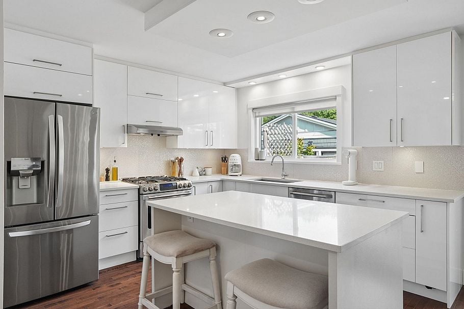 3349 W 14th Avenue Vancouver, BC - 16