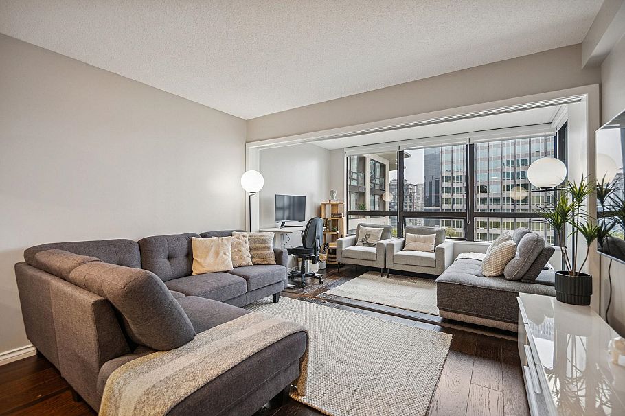 2205 938 Smithe Street Vancouver, BC - 3