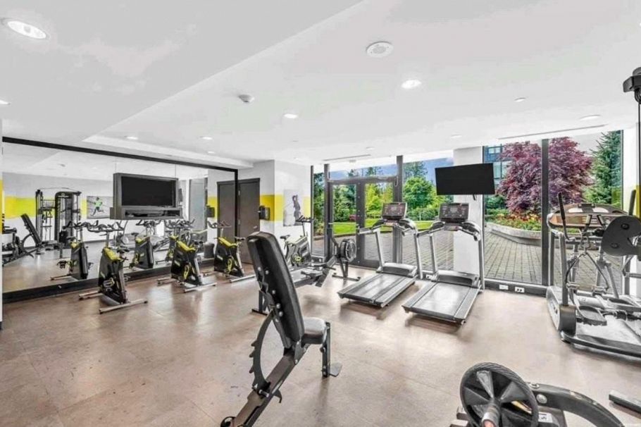 501 3533 Ross Drive Vancouver, BC - 2