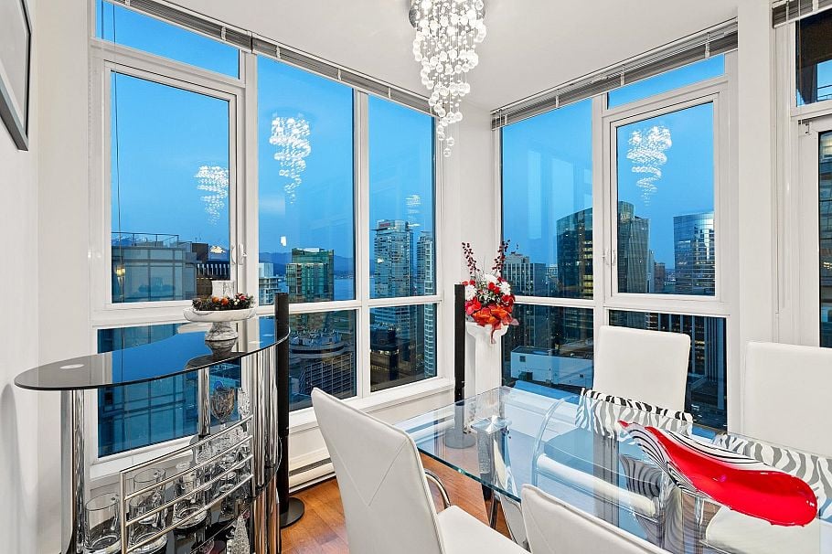 3303 1189 Melville Street Vancouver, BC - 5
