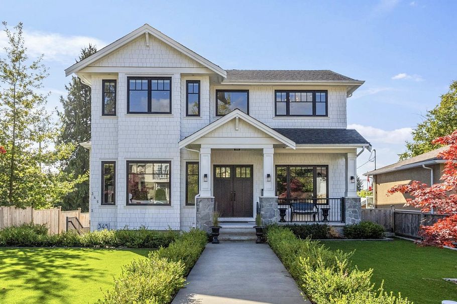 345 E 20th Street North Vancouver, BC - 3