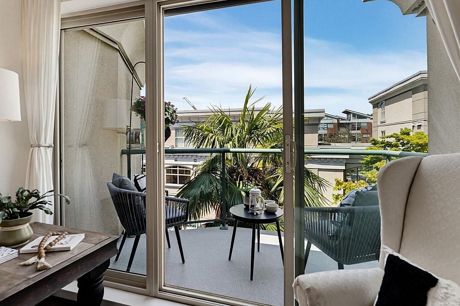 323 332 Lonsdale Avenue North Vancouver, BC - 8