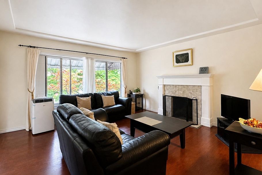 2965 E 8th Avenue Vancouver, BC - 5