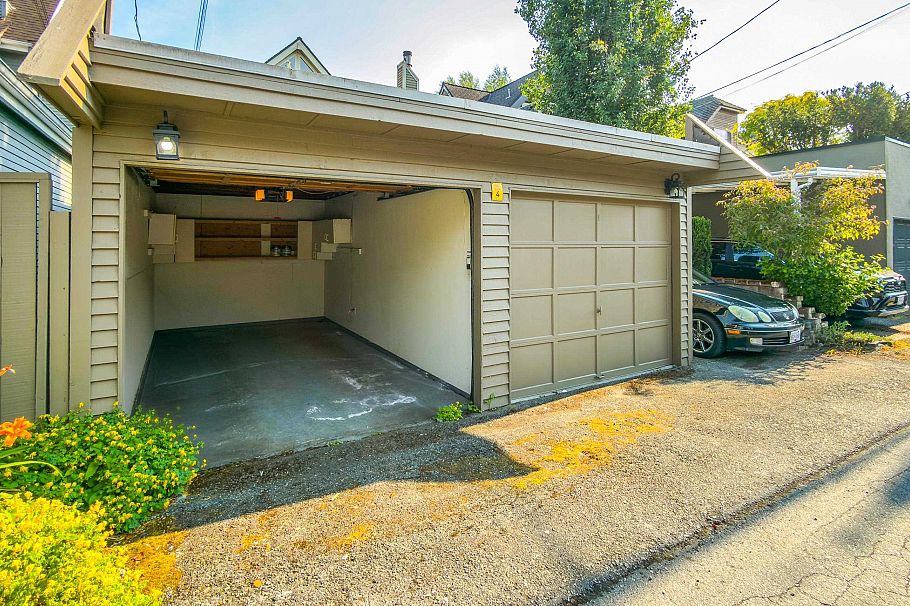 1921 Creelman Avenue Vancouver, BC - 23