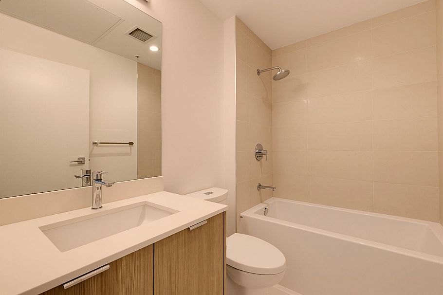 1439 Hunter Street North Vancouver, BC - 14