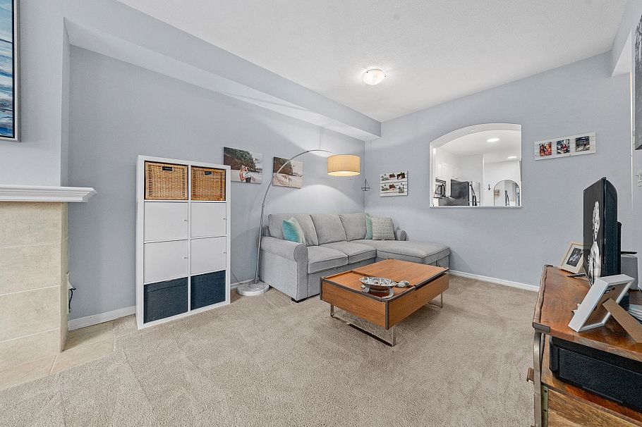 215 3600 Windcrest Drive North Vancouver, BC - 10