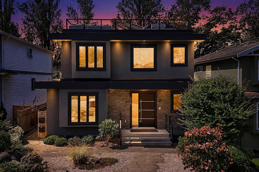 3287 Matapan Crescent Vancouver, BC - 1