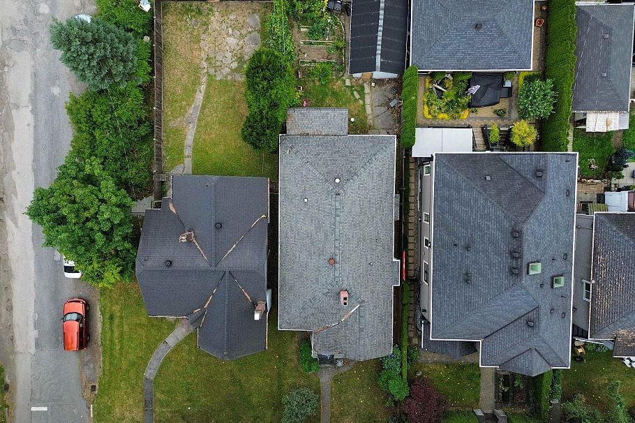 3481 W 10th Avenue Vancouver, BC - 18