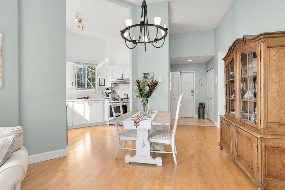 413 128 W 8th Street North Vancouver, BC - 10