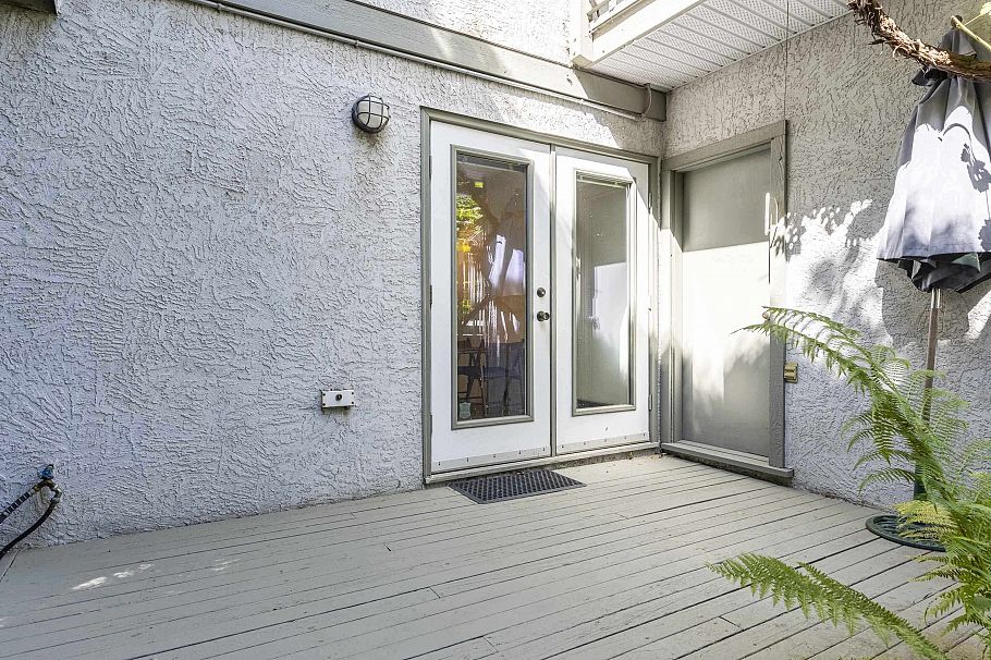 3622 W 8th Avenue Vancouver, BC - 25