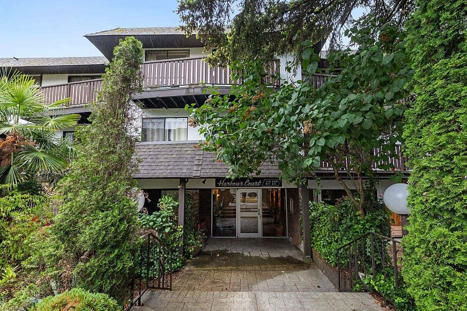 205 175 E 4th Street North Vancouver, BC - 10