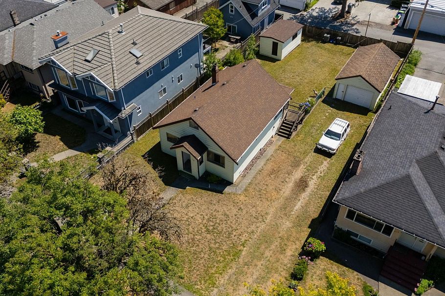 428 E 62nd Avenue Vancouver, BC - 10