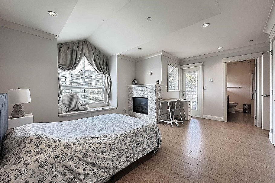 1436 Bewicke Avenue North Vancouver, BC - 10