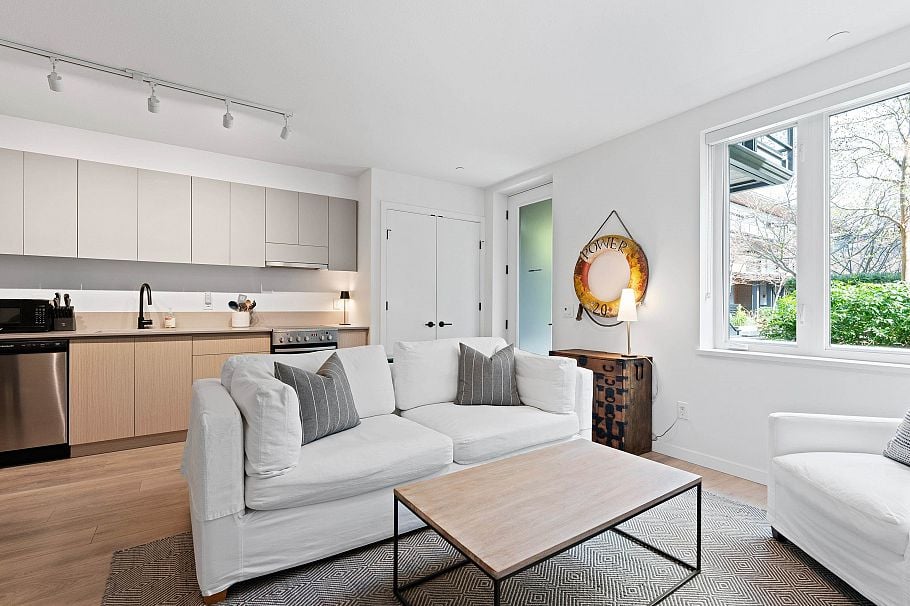 31 528 E 2nd Street North Vancouver, BC - 30