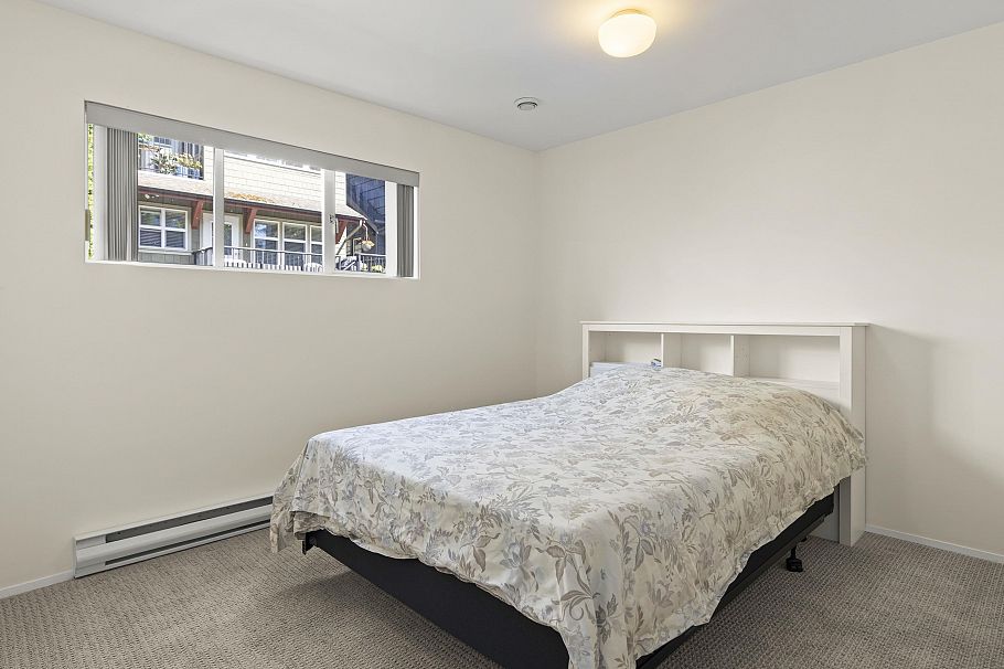3622 W 8th Avenue Vancouver, BC - 36