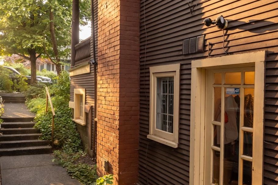 1749 William Street Vancouver, BC - 27
